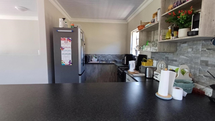 2 Bedroom Property for Sale in Vakansieplaas Western Cape